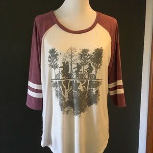 ❤️free w/ purchase! Stranger Things tee